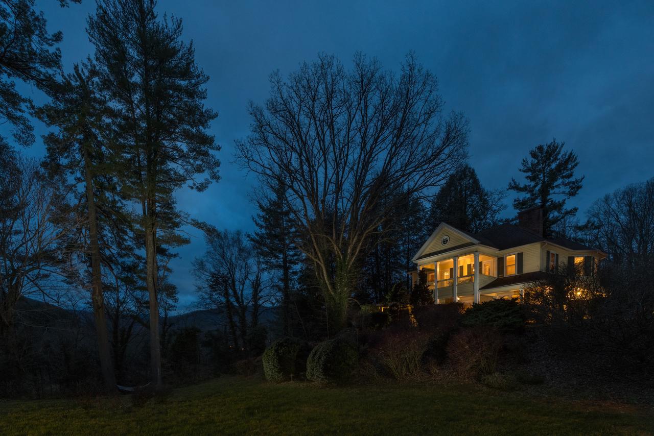 وينزفيل، كارولاينا الشمالية The Yellow House On Plott Creek المظهر الخارجي الصورة